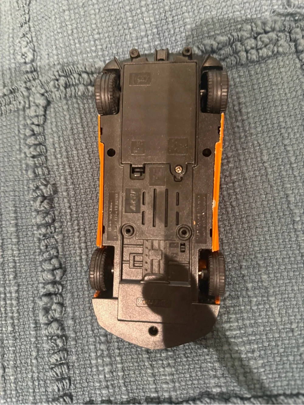 24 scale orange Pagani Huayra Roadster